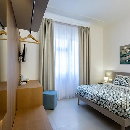 Adamas , And Guest house